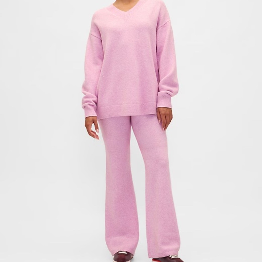 NWT | GAP CashSoft Boot Sweater Pants - Sugar Pink